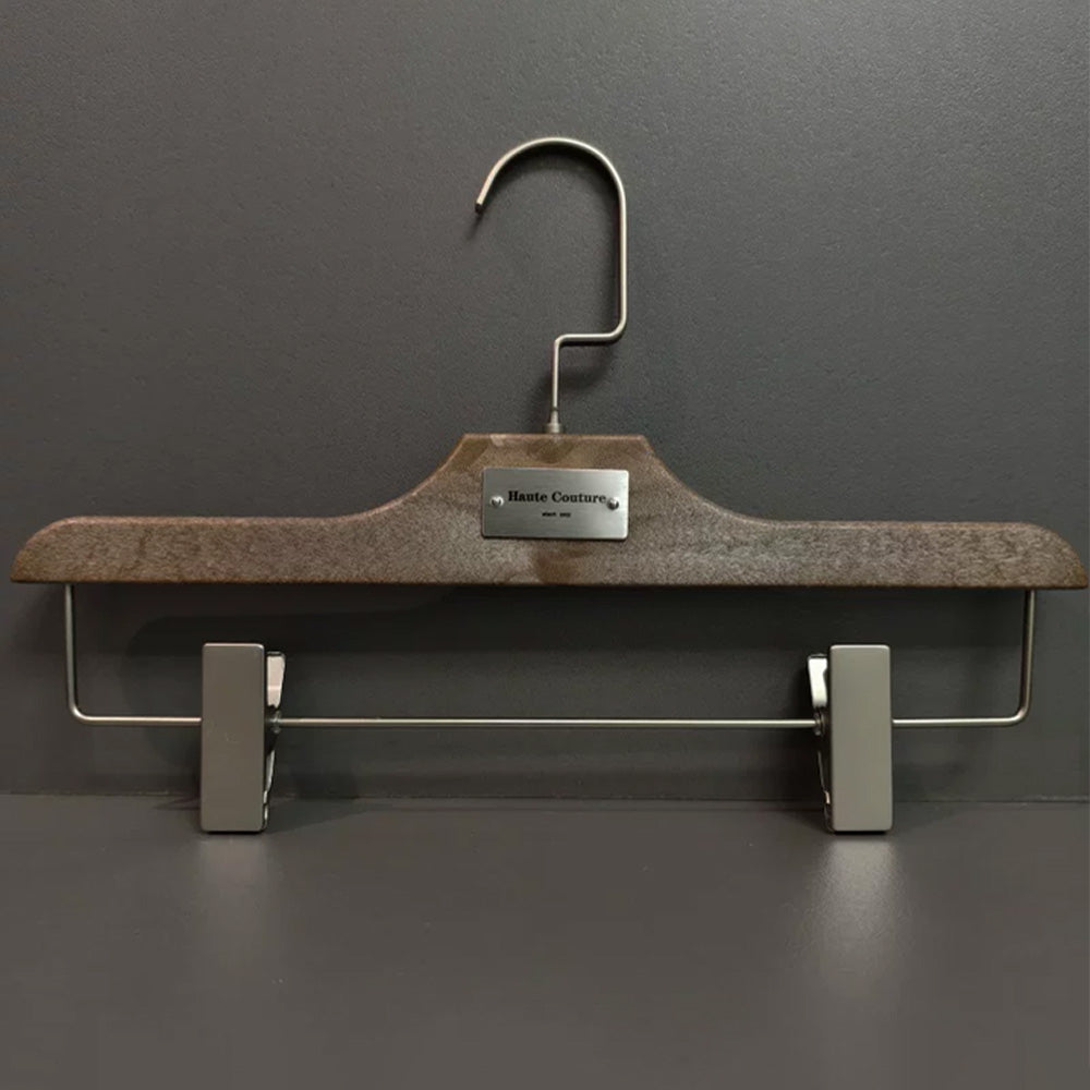 Custom Logo Solid Resin Hangers with Metal Plate for Boutique Clothing Stores