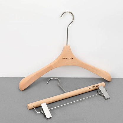 Beech Wood Clothes Hangers with Pants Clips and Custom Logo for Retail