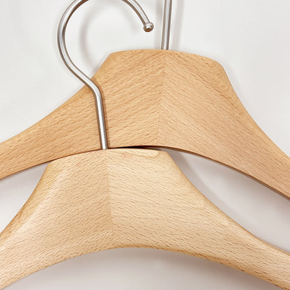 Premium Beech Wood Hangers – Non-Slip Lacquered for Suits, Coats & Shirts