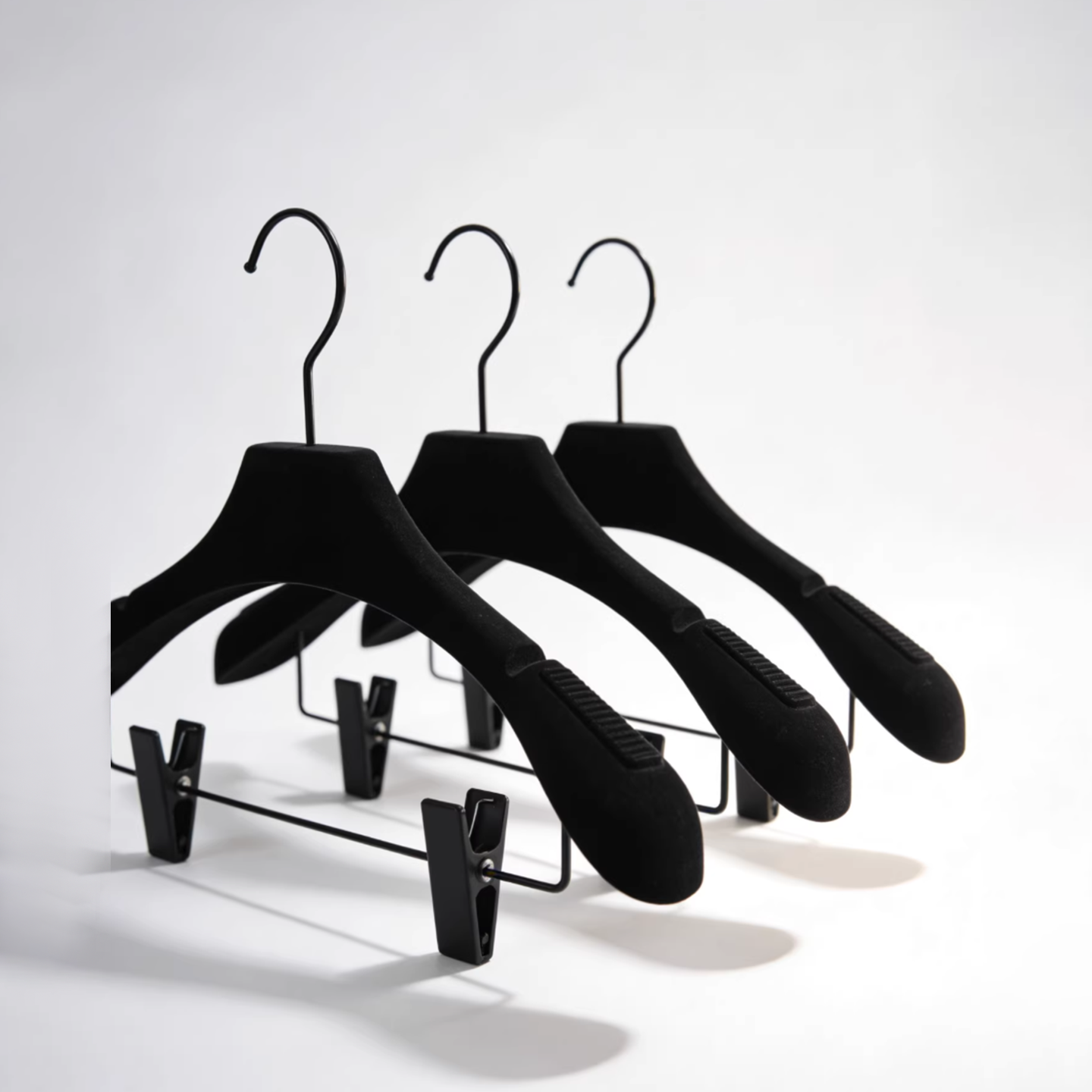 Commercial Velvet Hangers - Wide Shoulder Non-Slip for Suit Shops Hotels & Boutiques