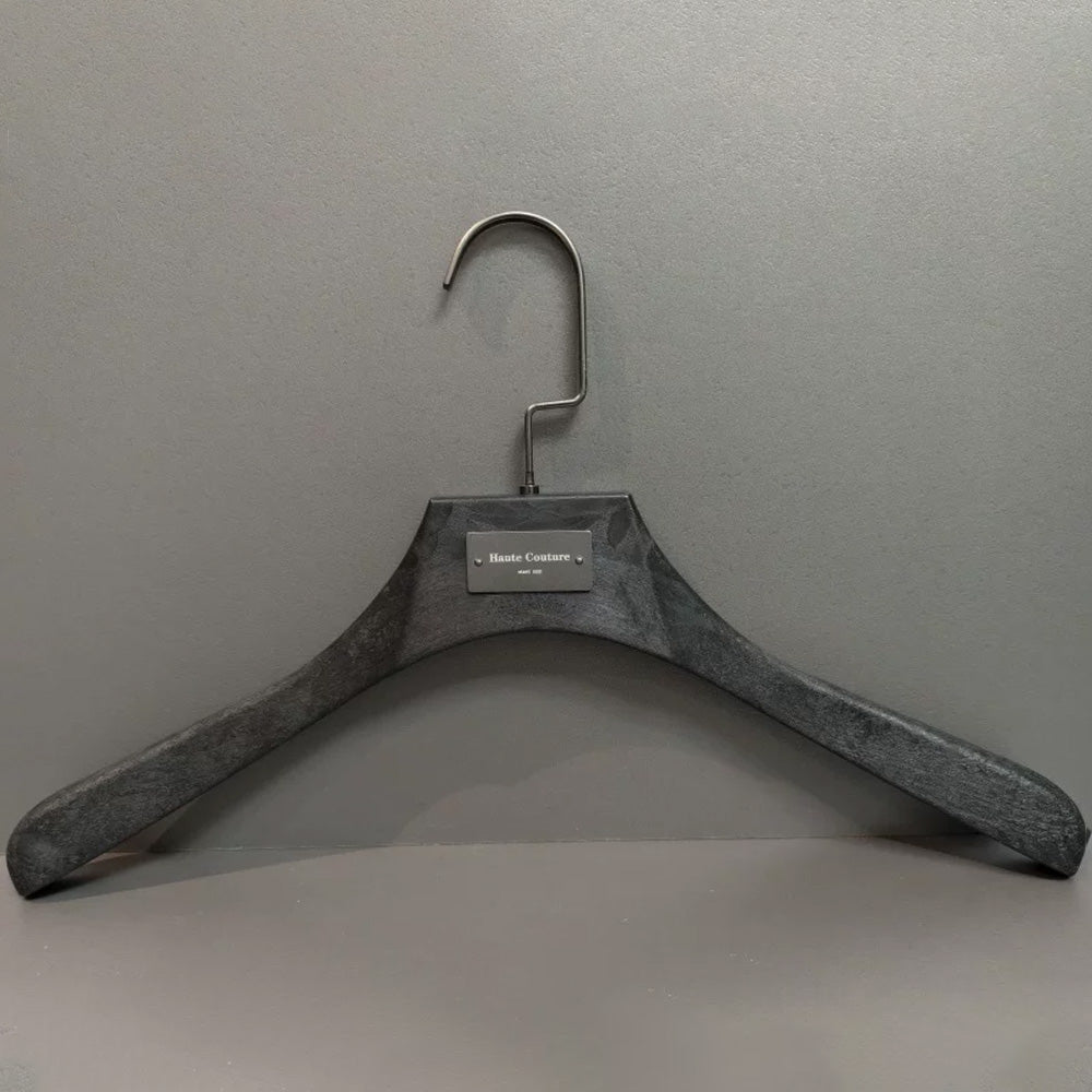 Custom Logo Solid Resin Hangers with Metal Plate for Boutique Clothing Stores