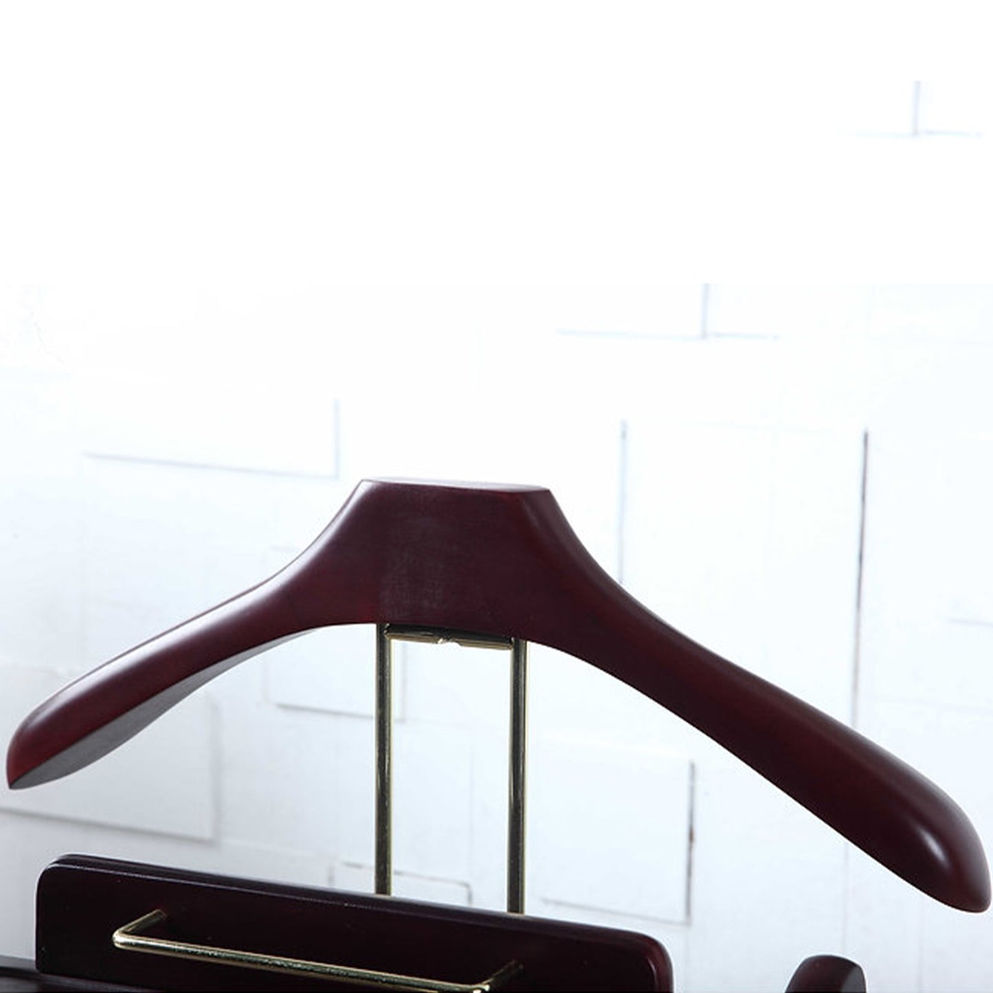 Luxury Solid Wood Suit Valet Stand with Brass Accents – Freestanding Clothes Organizer