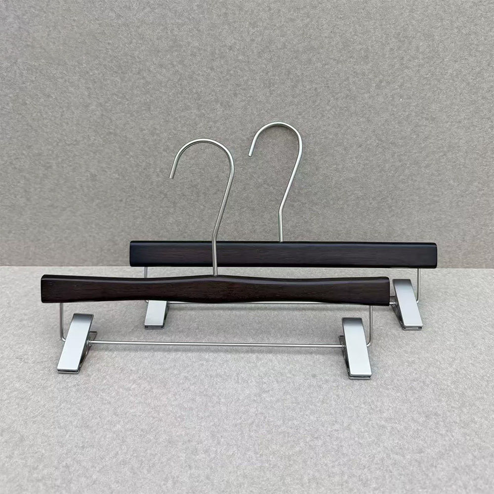 Custom Logo Rubber Wood Hangers with Pants Clips for Boutiques