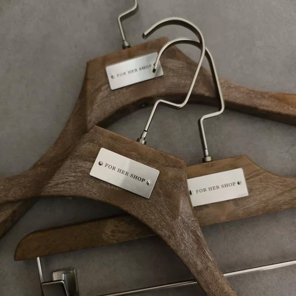 Custom Logo Solid Resin Hangers with Metal Plate for Boutique Clothing Stores