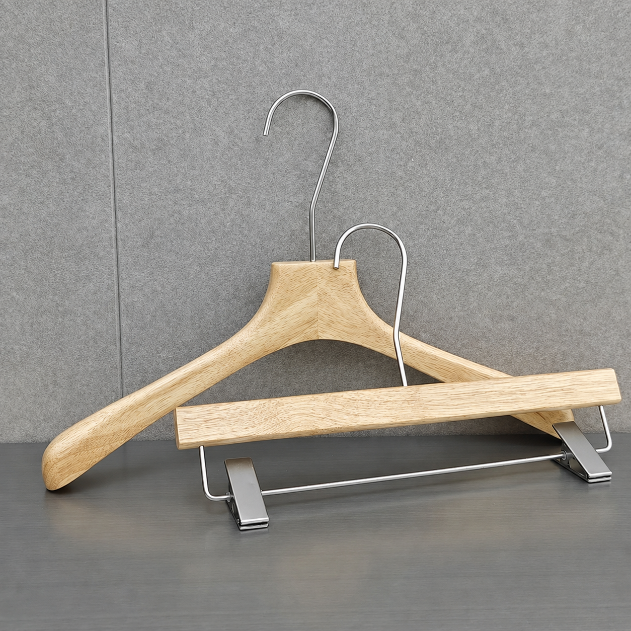 Wholesale Rubberwood Suit & Pants Hangers with Custom Logo