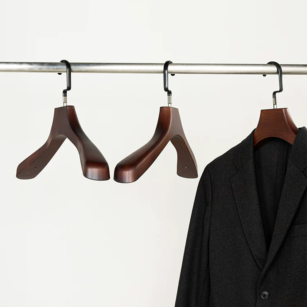 Wide Shoulder Plastic Hangers, Wood-Grain Finish, 360° Swivel Hooks, 50 Pack
