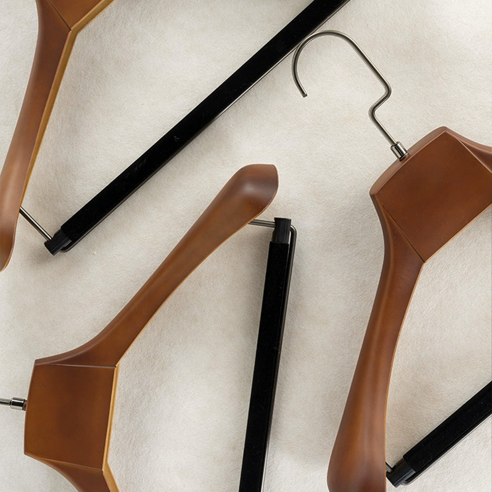 Wholesale Wide Shoulder Plastic Suit Hangers with Flocked Bar & Custom Logo