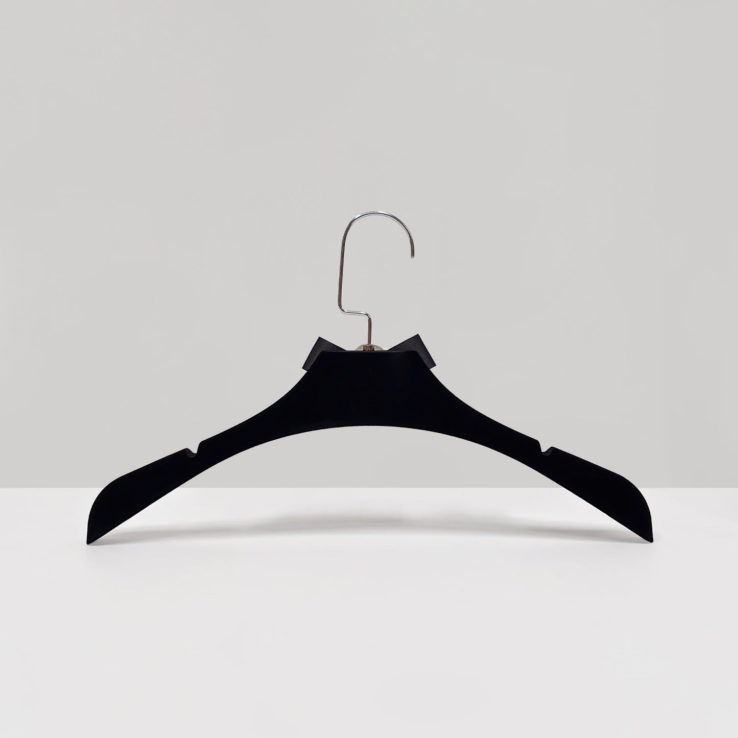 Camellia Velvet Non-Slip Hangers & Adjustable Pant Hangers for Boutique Clothing Display
