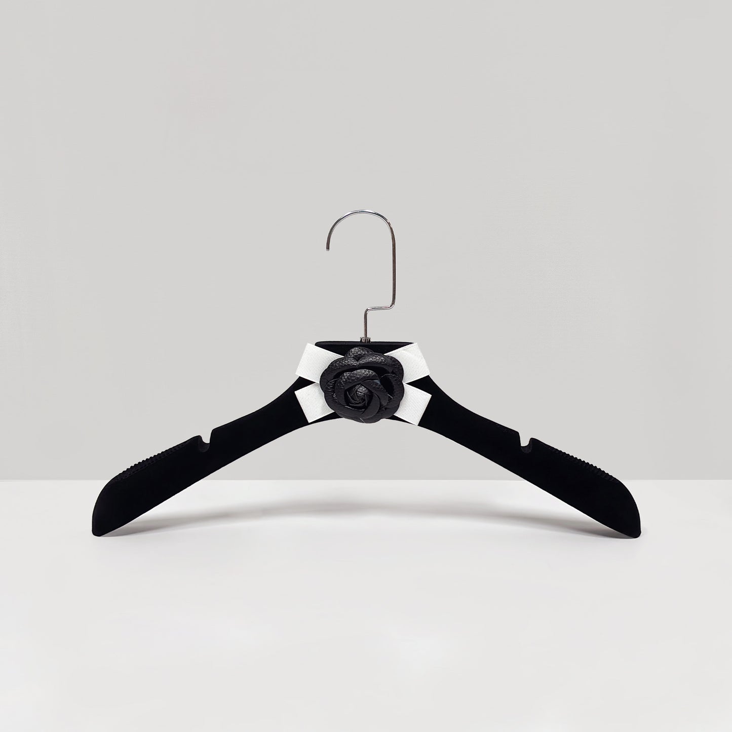 Camellia Velvet Non-Slip Hangers & Adjustable Pant Hangers for Boutique Clothing Display