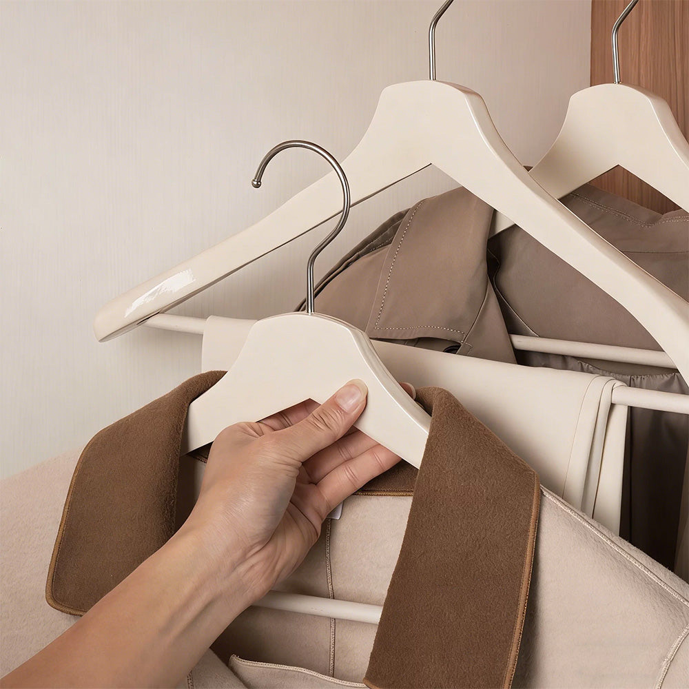 White Wooden Wide Shoulder Hangers with Pants Bar – Matte & Glossy, 46 cm