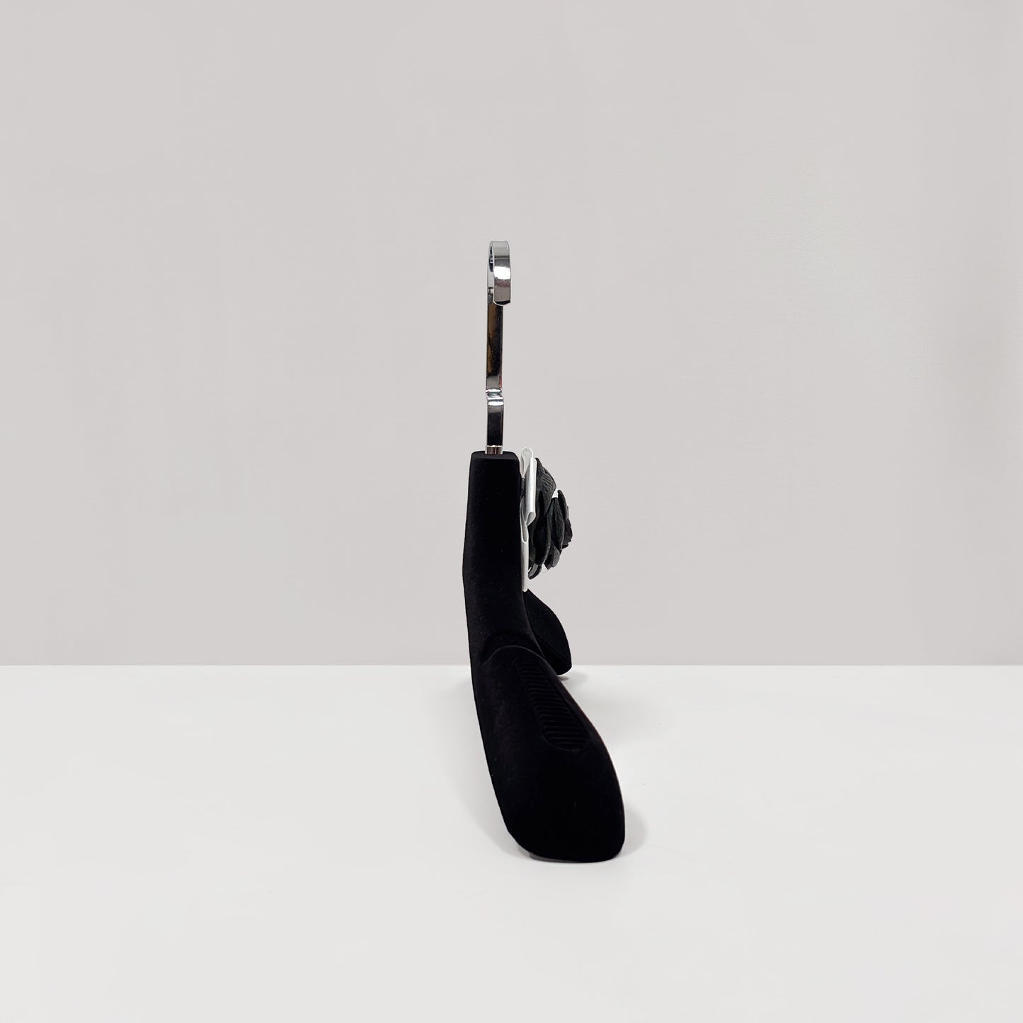 Camellia Velvet Non-Slip Hangers & Adjustable Pant Hangers for Boutique Clothing Display