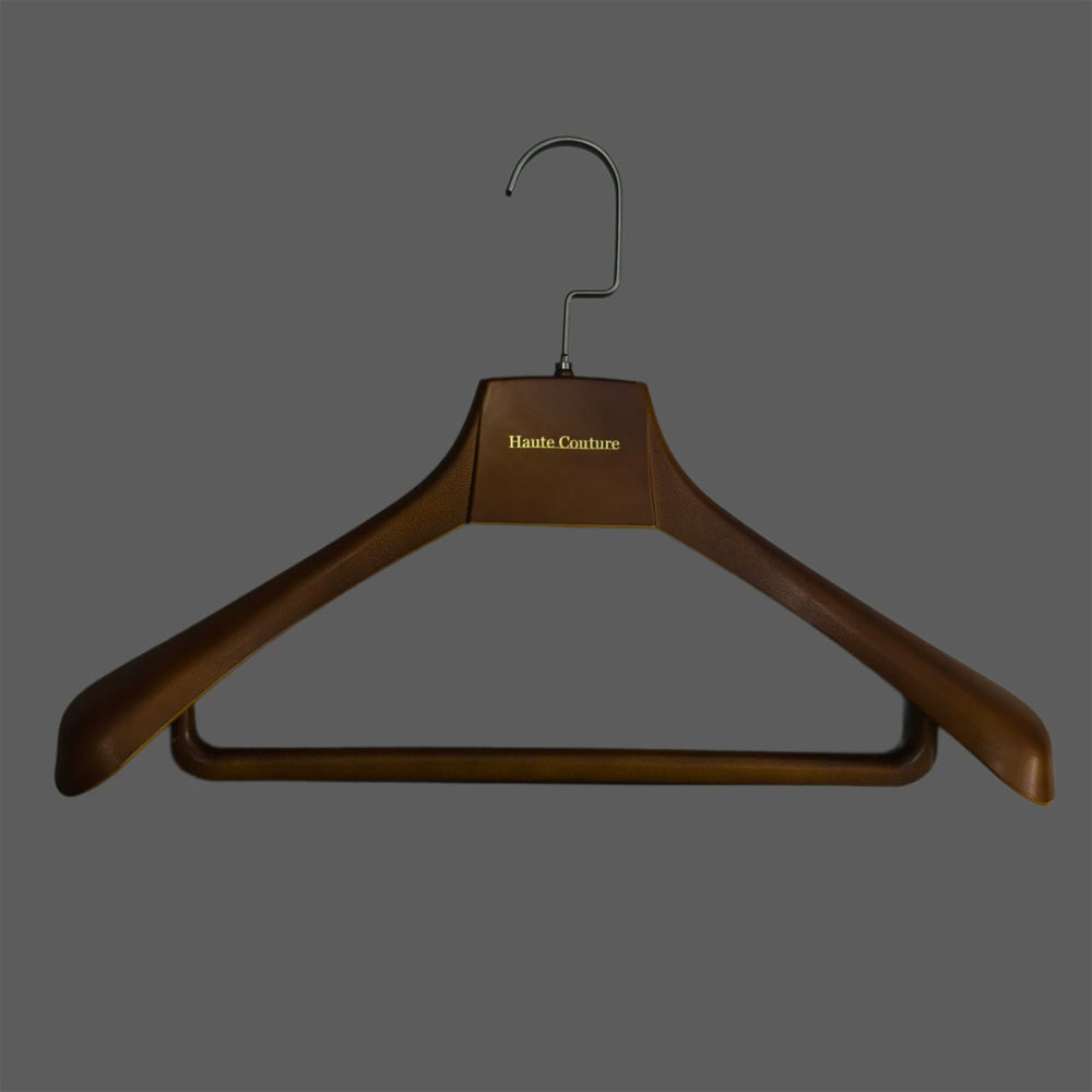 Luxury Wide Shoulder Plastic Hanger with Pants Bar and Custom Logo