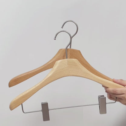 Premium Beech Wood Hangers – Non-Slip Lacquered for Suits, Coats & Shirts